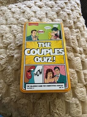 Lagoon The Couples Quiz! Card Game - Yellow Tin